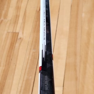 New Junior CCM Jetspeed FT6 Pro Right Handed Hockey Stick P28