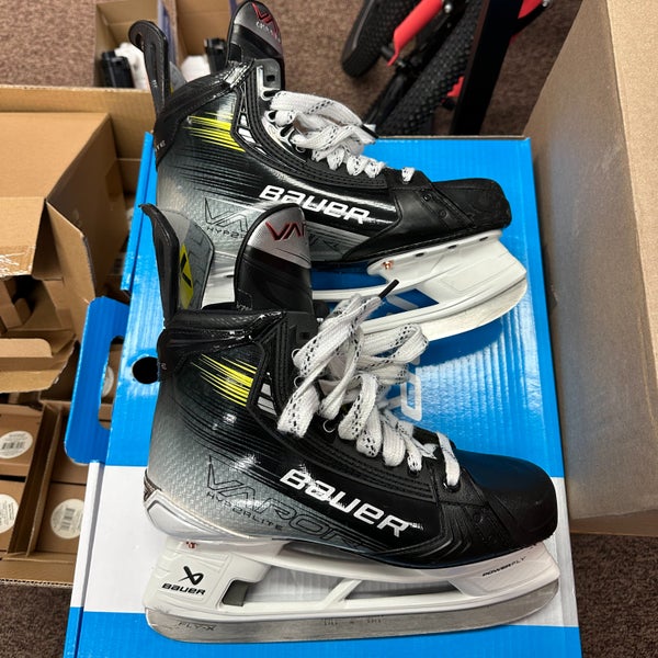Used Senior Bauer Hyperlite 2 Hockey Skates Size 9 Fit 2