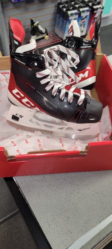 New Junior CCM JetSpeed FT475 Hockey Skates Regular Width Size 1