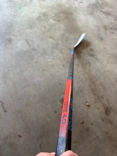 Senior Right Handed Warrior W03 Covert QRE 40 Hockey Stick