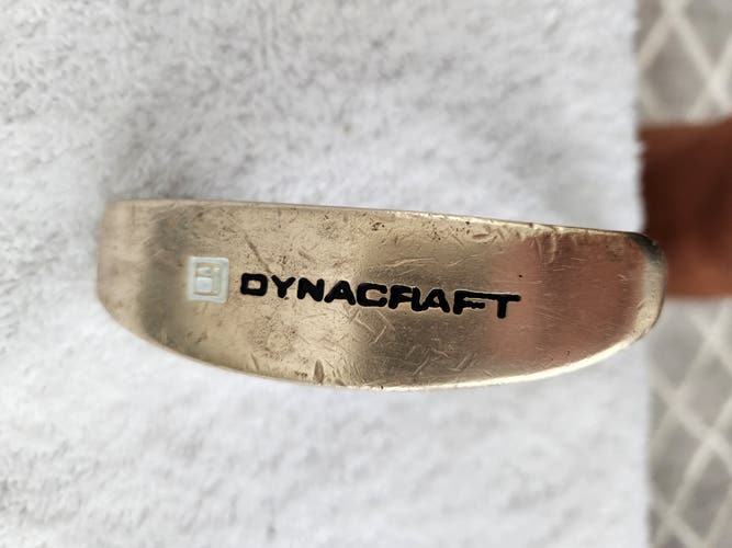Dynacraft B-Series IX Putter RH; Steel Shaft