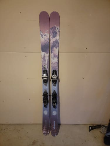 Used Women's Nordica Santa Ana skis  172 cm with Marker Squire demo bindings