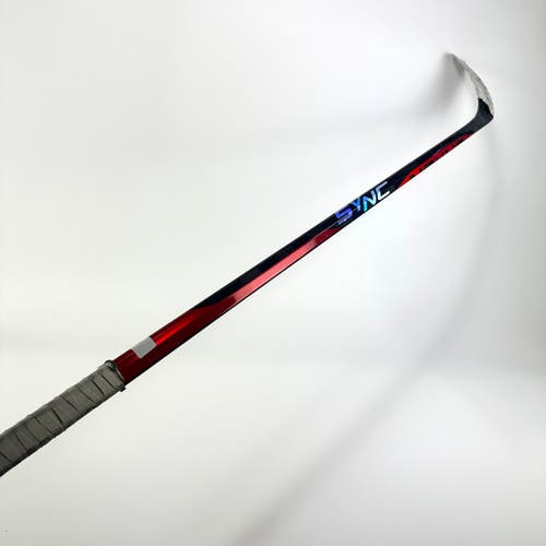 Damaged Right Bauer Red Bauer Nexus Sync | P88 Curve 82 Flex Grip | G70