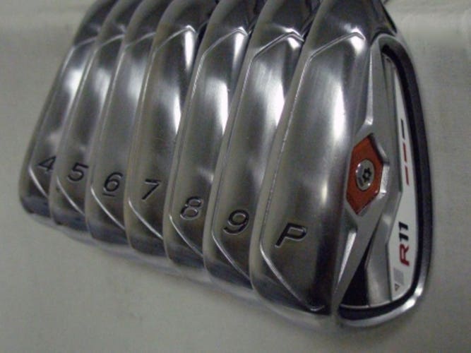 Taylor Made R11 Irons Set 4-PW (Graphite Fujikura Motore REGULAR) Golf Clubs