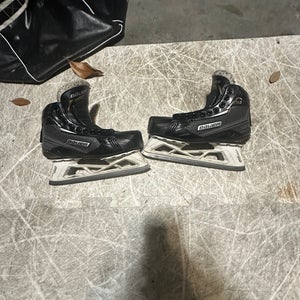 Used Intermediate Bauer Regular Width  Size 5 Supreme S27 Hockey Goalie Skates