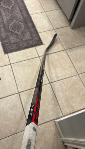 Senior Used Right Handed Bauer Vapor 3X Pro Hockey Stick P28