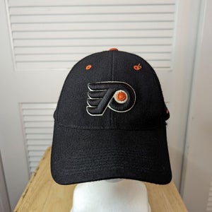 Vintage Philadelphia Flyers Nike Strapback Hat NHL