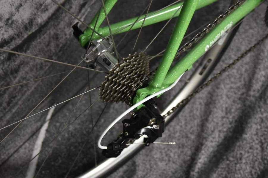 GIANT OCR3 ROAD BIKE SIZE LARGE, 56 CM, 18 SPEED, CARBON FORK NEW