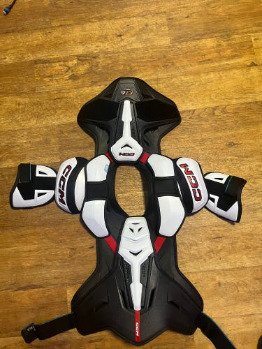 CCM Jetspeed FT6 Pro Shoulder Pads XL