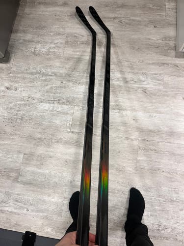 New Senior CCM Left Hand P28  FT Ghost Hockey Stick