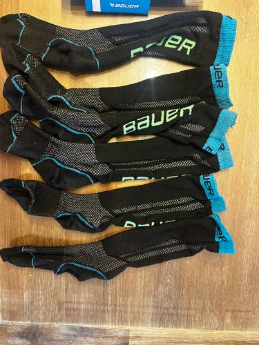 3 pairs Used Bauer performance skate sock senior size m (5-7)