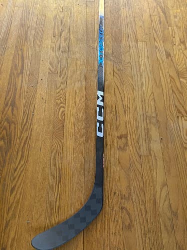 New Senior CCM Right Handed P28 Pro Stock Jetspeed FT6 Pro Hockey Stick