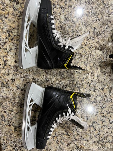 Used Ccm Super Tacks 9352 Senior Size 9 Ice Hockey Skates