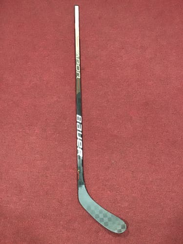 New Bauer Left Hand P28 65 Flex Pro Stock Vapor Hyperlite Hockey Stick Item#Y299