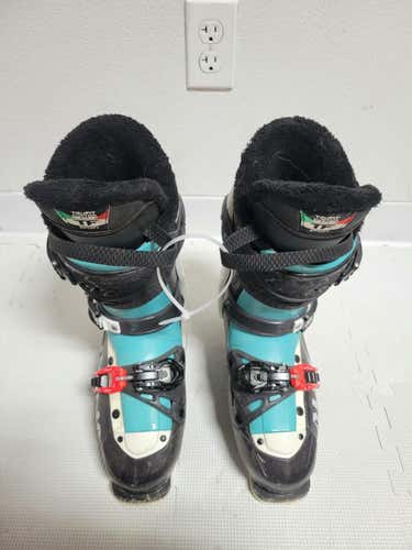 Used Dalbello Voodoo 275 Mp - M09.5 - W10.5 Men's Downhill Ski Boots