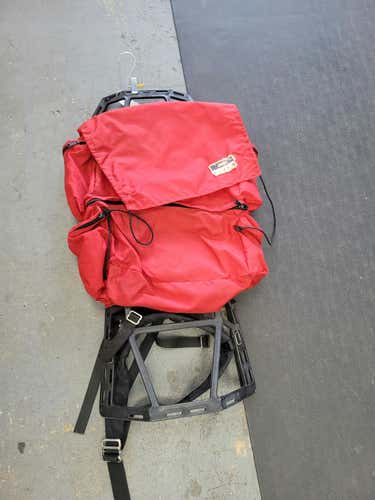 Used Coleman Peak 1 Backpack Camping And Climbing Backpacks