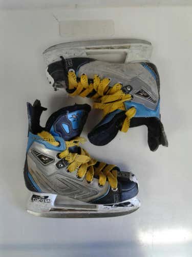 Used Ccm Vector 3.0 Junior 03 Ice Skates Ice Hockey