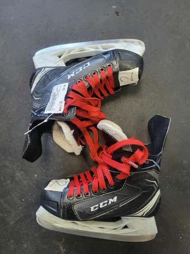 Used Ccm Tacks 9040 Junior 02 Ice Hockey Skates