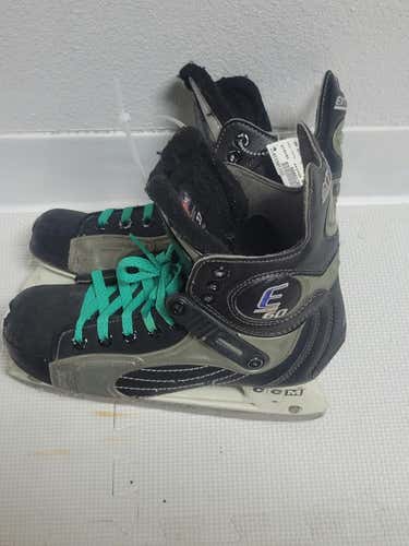 Used Ccm E60 Junior 04 Ice Hockey Skates