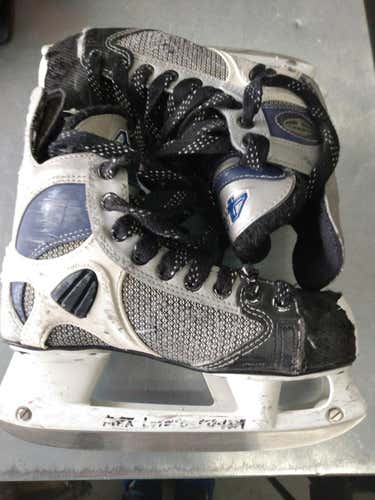 Used Ccm 452 Tacks Junior 03.5 Ice Skates Ice Hockey Skates