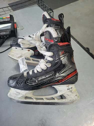 Used Bauer 2x Junior 04 D - R Regular Ice Hockey Skates