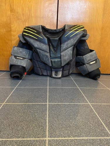Used Medium Bauer  Hyperlite Goalie Chest Protector