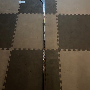 Senior Left Hand P28  Proto-R Hockey Stick