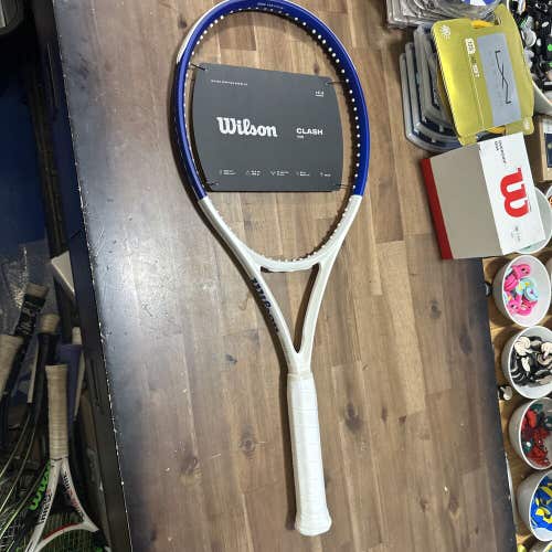 New Wilson Clash 100 V2   (4 1/2) US Open Limited Edition