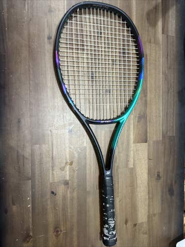Yonex vcore pro 97H (1/4)  Good Condition.  With Wilson NXT Strings At 55.