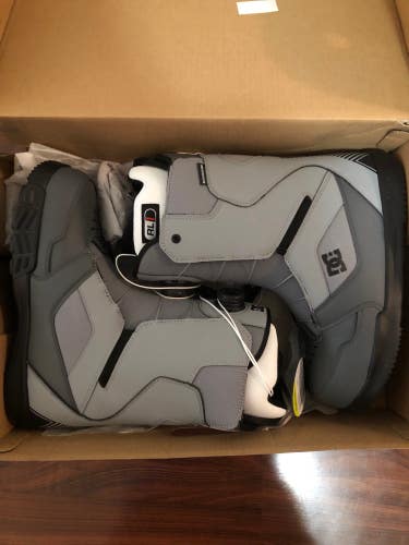 New 2022 Men's 13.0 DC Scout BOA Snowboard Boots
