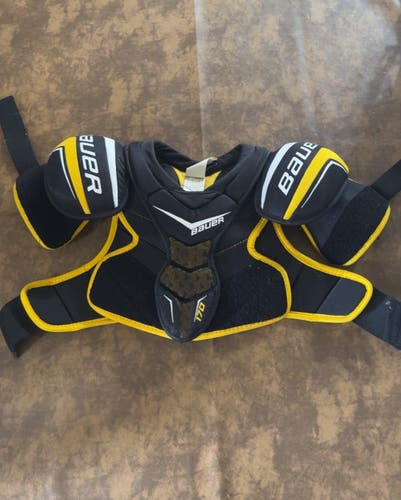 Used Small Bauer  Supreme 170 Shoulder Pads