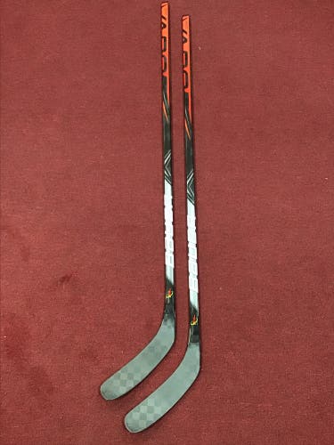 2 Pack New Bauer Right Handed P14 82 Flex Pro Stock Bauer FlyLite Hockey Sticks Item#FLY11
