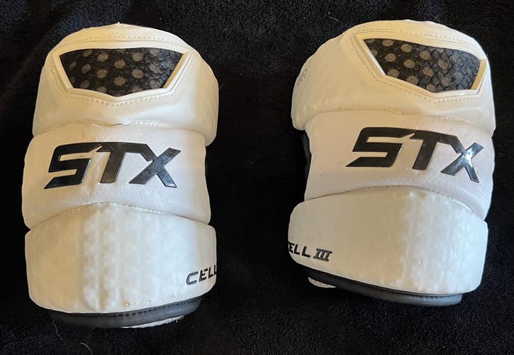 Adult Used Medium/Large STX Cell III Arm/Elbos Pads
