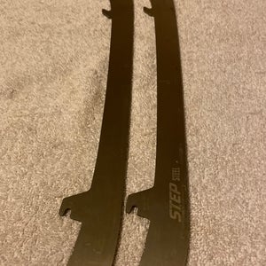 Step Steel Hockey ST Pro XS Steel Runners CCM Size 295 New
