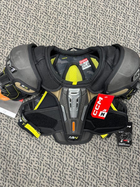 CCM Tacks AS-V Junior Medium shoulder Pads