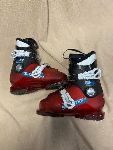 Used Salomon All Mountain T2 Ski Boots