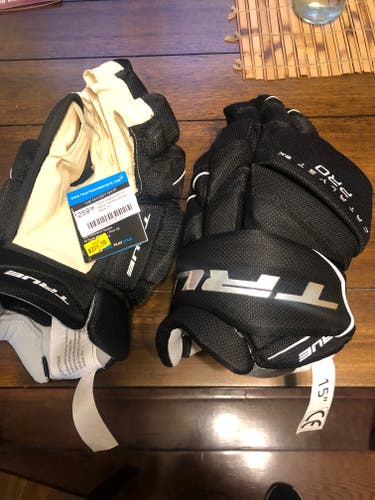 New True Catalyst 9X Pro Gloves 15"