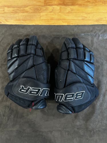 Used  Bauer 11"  Vapor 1X Lite Gloves