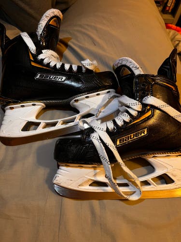 Used Senior Bauer Regular Width  8.5 Supreme 2S Hockey Skates