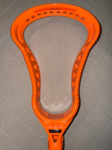 New Defense Gait Unstrung D2C Head