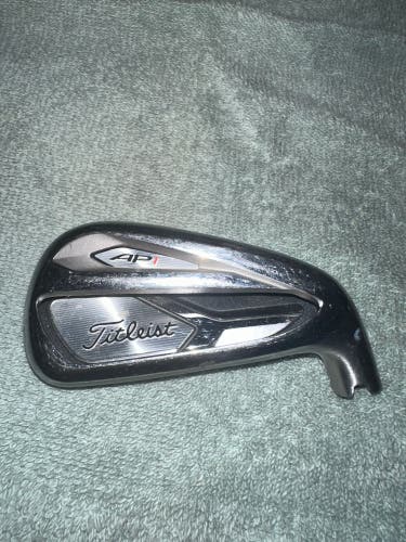 Used Men's 7 Iron Right Handed AP1
