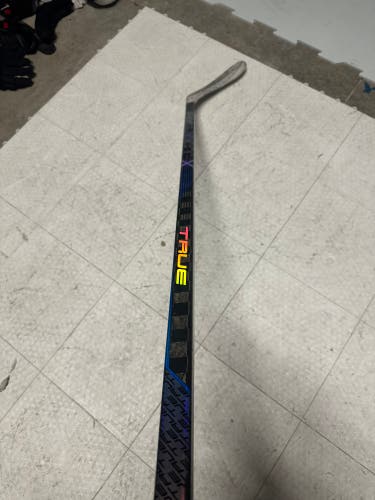 New Senior True Right Handed P28  Project X Hockey Stick