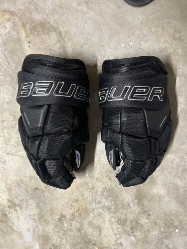 Used  Bauer 14" Supreme Ultrasonic Gloves