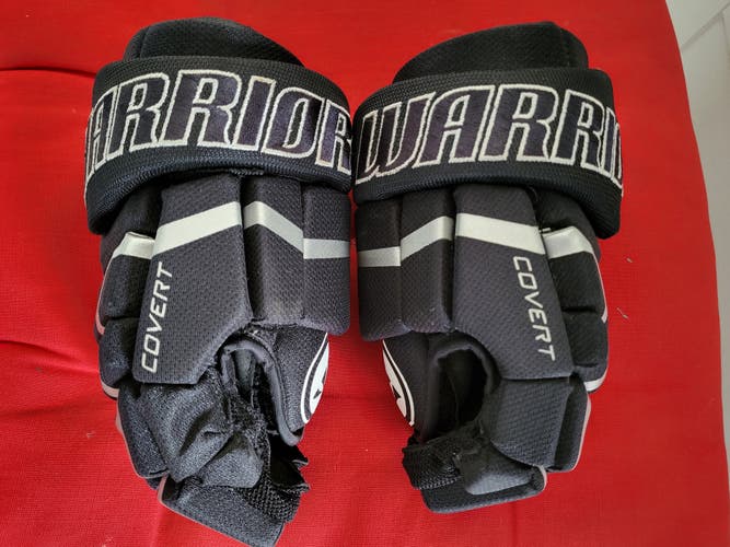 Used Warrior junior Covert QRS1 Gloves 10"
