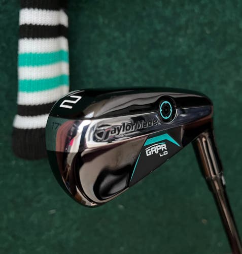 TaylorMade Gapr Lo 2 iron right handed stiff Hzrdus