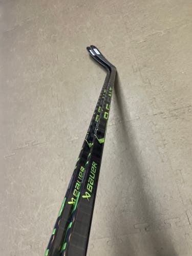 New Intermediate Bauer Left Hand P92 Ag5nt Hockey Stick