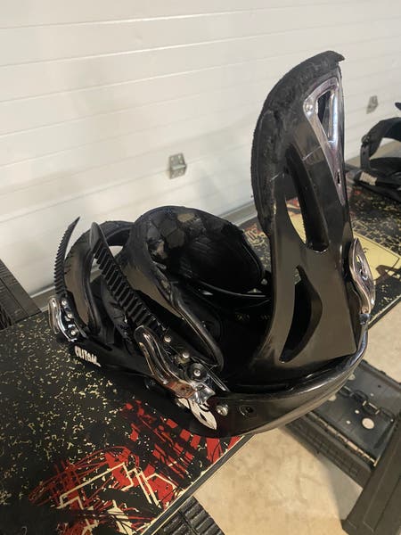 Used Men's Burton Blunt 155cm With Burton Custom Bindings Medium