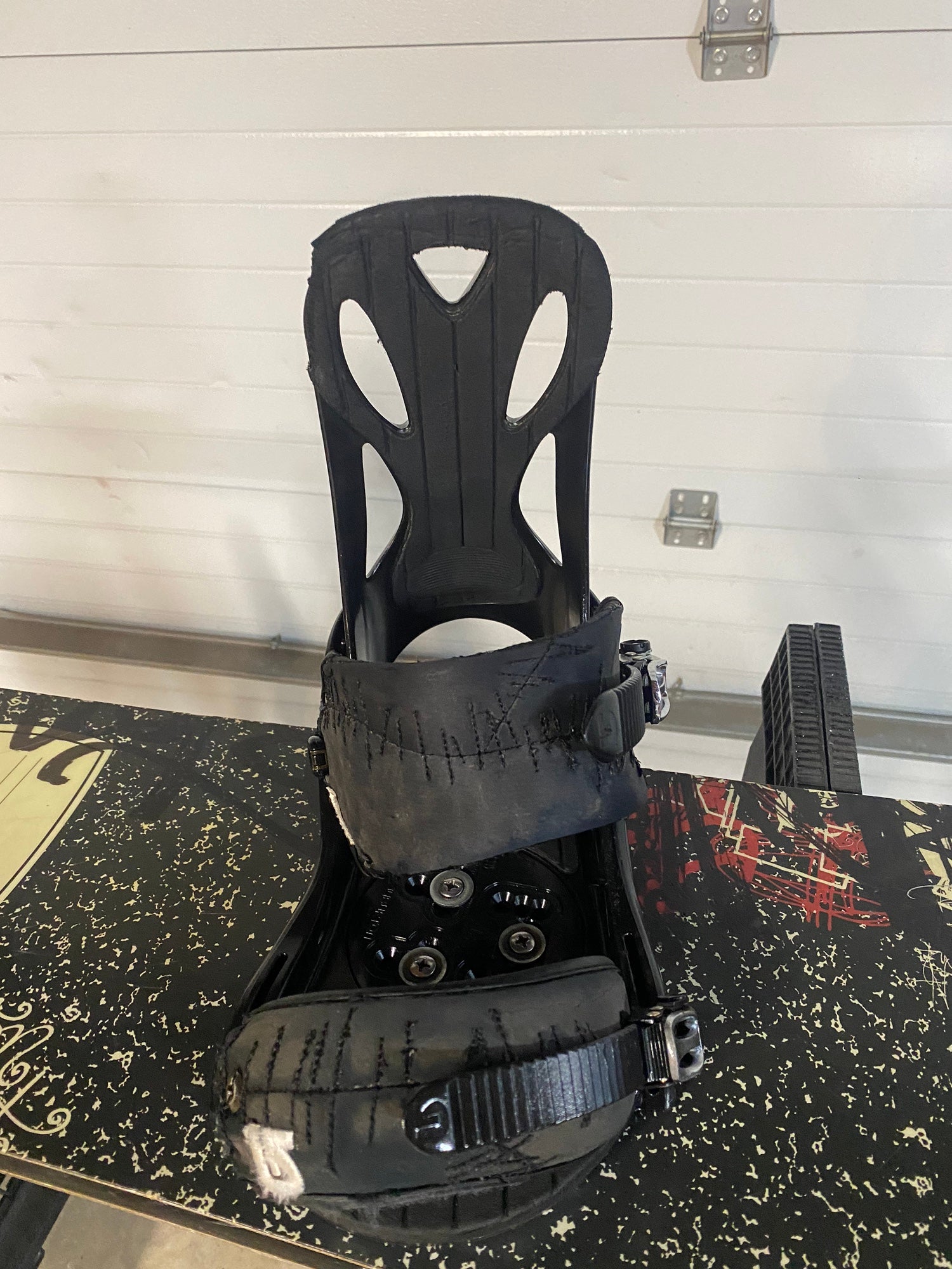 Used Men's Burton Blunt 155cm With Burton Custom Bindings Medium