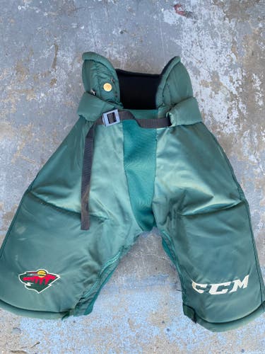 CCM HP70 Pro Stock Hockey Pants Large +1" Green Minnesota Wild 7712