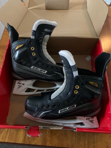 Used Senior Bauer Regular Width 8 Supreme S160 Hockey Skates